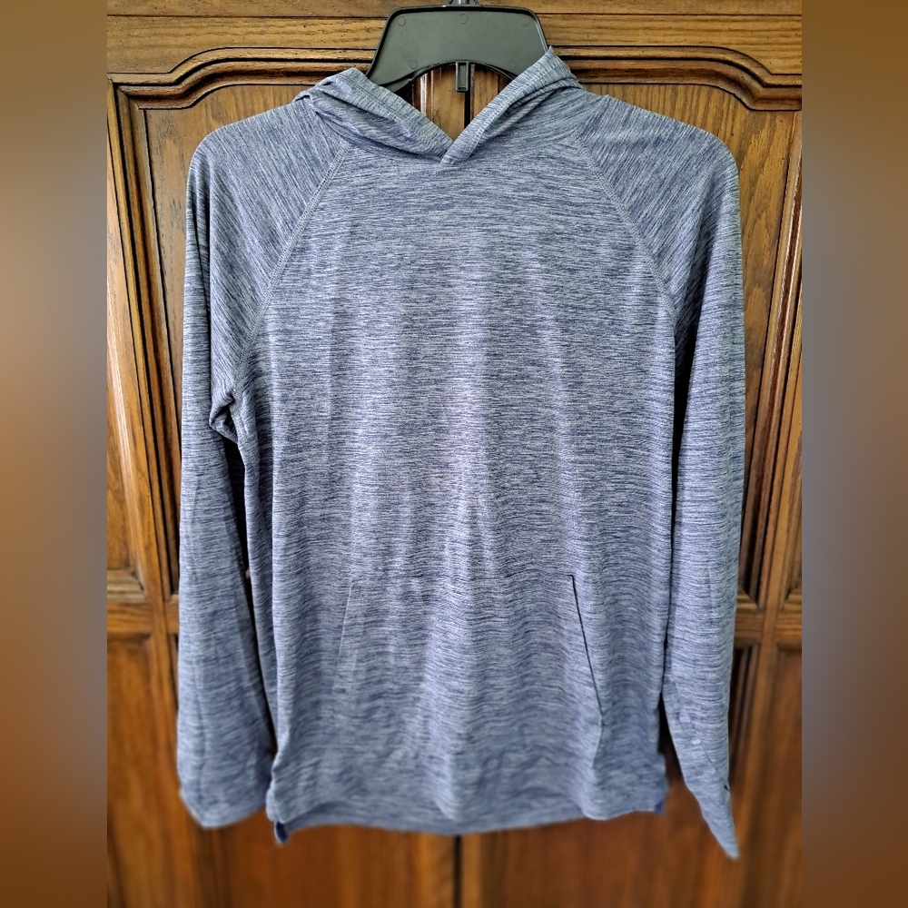 all in motion Hoodie Long Sleeve T-shirt Youth Large